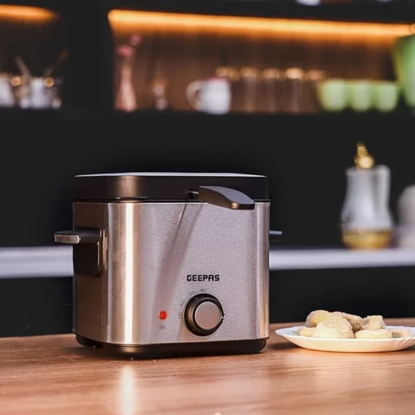 Geepas 1.5L Deep Fryer